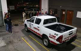 Imagen de Los Bomberos Voluntarios bendijeron una nueva unidad 0km destinada a log&iacute;stica