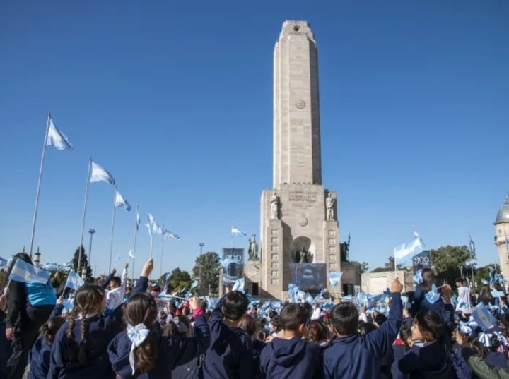 Imagen de M&aacute;s de 25.000 estudiantes prometer&aacute;n lealtad a la Bandera en Rosario