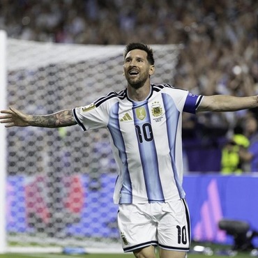 Imagen de Debut so&ntilde;ado: con un hat-trick de Messi, Argentina gole&oacute; 3 a 0 a Argelia en el inicio del Mundial 2026