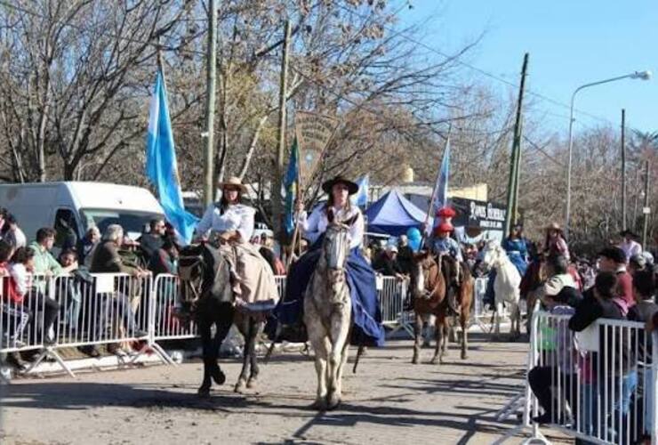 Imagen de Pueblo Esther celebrar&aacute; el 20 de Junio con el acto oficial y una gran pe&ntilde;a popular en el Anfiteatro Municipal