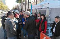 La situaci&oacute;n se registr&oacute; este mediod&iacute;a en la esquina de la municipalidad.