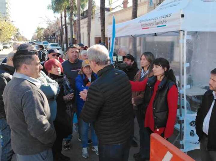 La situaci&oacute;n se registr&oacute; este mediod&iacute;a en la esquina de la municipalidad.