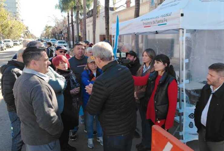 La situaci&oacute;n se registr&oacute; este mediod&iacute;a en la esquina de la municipalidad.