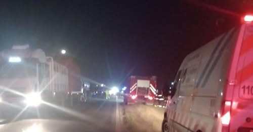 Imagen de Caos en la regi&oacute;n: choque de camiones y corte total en la Ruta Nacional A012 durante la ma&ntilde;ana de este mi&eacute;rcoles