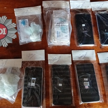 Imagen de Megaoperativo de la PDI en Villa Constituci&oacute;n: M&uacute;ltiples allanamientos, secuestro de drogas y dos personas detenidas