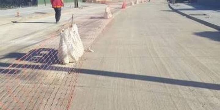Imagen de Una obra estrat&eacute;gica: avanza la pavimentaci&oacute;n de calle Piedrabuena para potenciar el polo industrial de Alvear