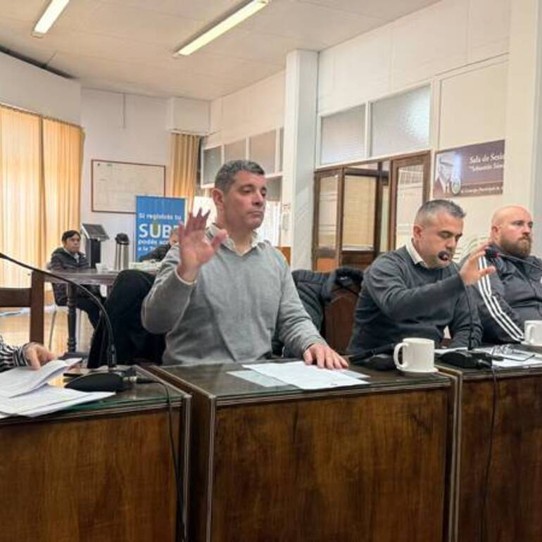 Imagen de Concejo de Arroyo Seco: Fuerte pedido de informes a Tonelli tras revelar un plazo fijo millonario mientras solicita fondos al legislativo