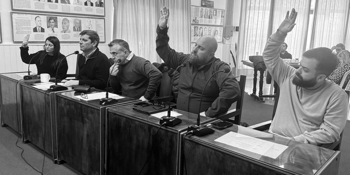 Imagen de Control del combustible: �Queremos saber si va a los m&oacute;viles municipales o a otro lado�