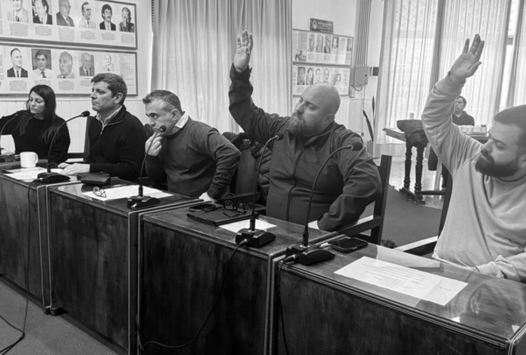 Imagen de Control del combustible: �Queremos saber si va a los m&oacute;viles municipales o a otro lado�
