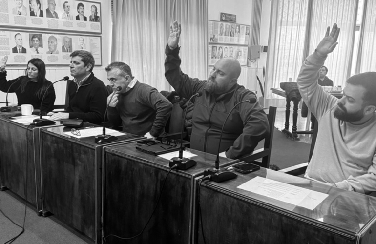 Imagen de Control del combustible: �Queremos saber si va a los m&oacute;viles municipales o a otro lado�