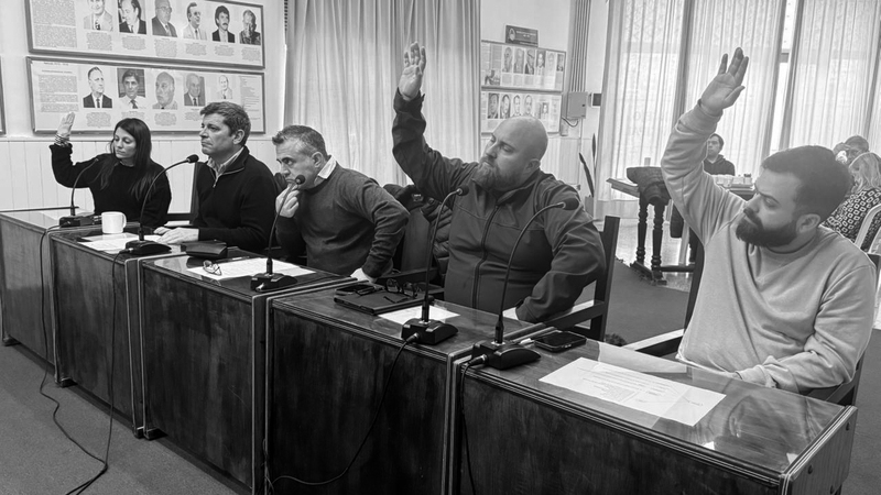 Imagen de Control del combustible: �Queremos saber si va a los m&oacute;viles municipales o a otro lado�