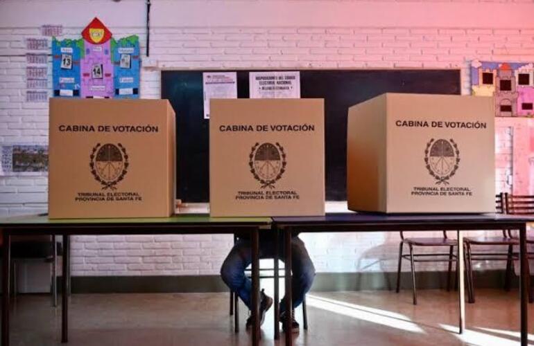 Imagen de Reforma electoral en Santa Fe: el pullarismo propone agrupar la boleta &uacute;nica y asoman diferencias con el socialismo