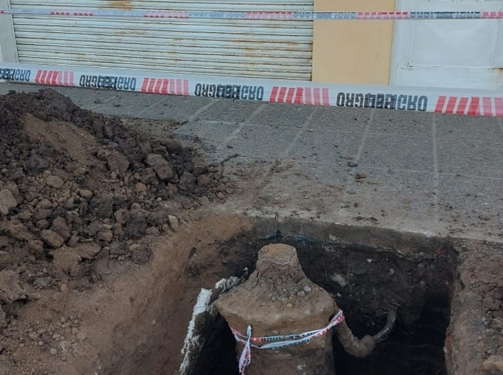 Imagen de Polémica en la obra de Ruta 21: pretenden instalar un semáforo frente al garaje de un vecino y denuncian falta de respuestas municipales Imagen de Polémica en la obra de Ruta 21: pretenden instalar un semáforo frente al garaje de un vecino y denuncian falta de respuestas municipales