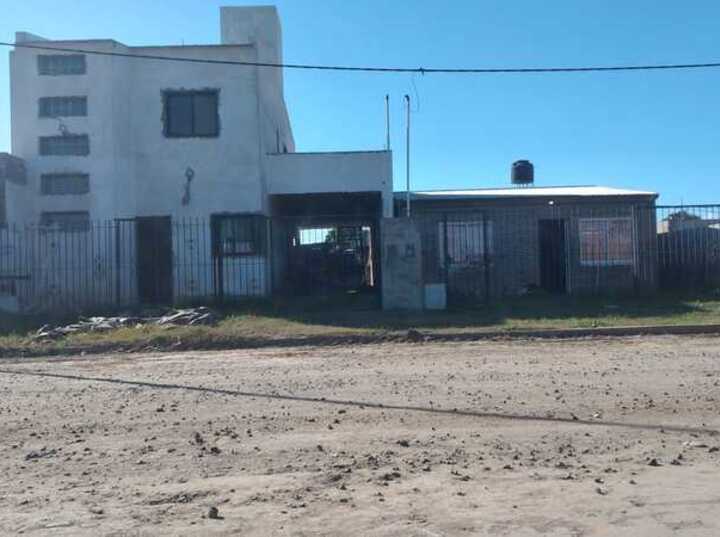 Imagen de Delincuentes les desvalijaron la vivienda y les saquearon la casa que tienen en construcci&oacute;n