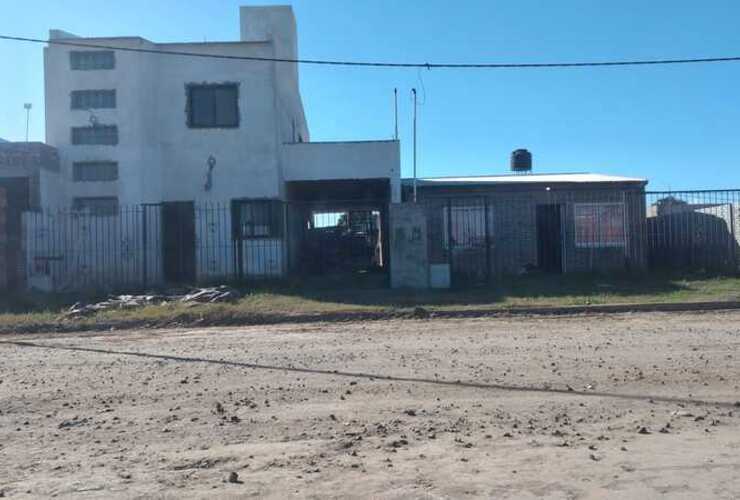 Imagen de Delincuentes les desvalijaron la vivienda y les saquearon la casa que tienen en construcci&oacute;n