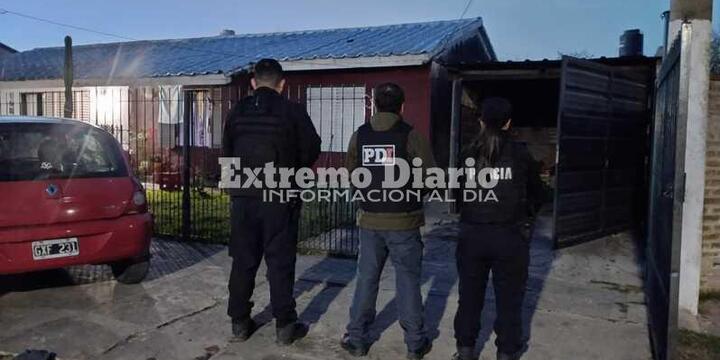 Imagen de Tres mujeres detenidas tras allanamientos por una investigaci&oacute;n por microtr&aacute;fico en Villa Constituci&oacute;n