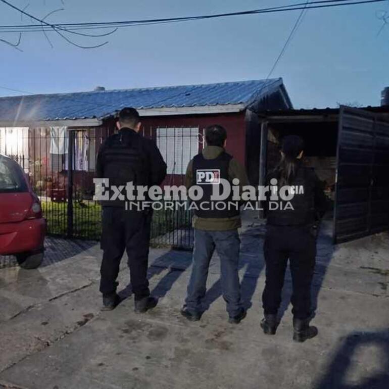 Imagen de Tres mujeres detenidas tras allanamientos por una investigaci&oacute;n por microtr&aacute;fico en Villa Constituci&oacute;n