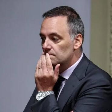 Imagen de Causa por presunto enriquecimiento il&iacute;cito: proh&iacute;ben la salida del pa&iacute;s al exjefe de Gabinete Manuel Adorni