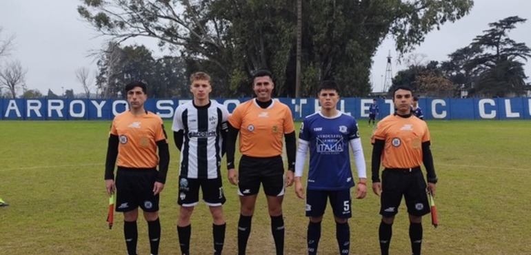Imagen de Semifinales de la Liga: En reserva ASAC peg&oacute; primero, se qued&oacute; con el cl&aacute;sico de ida y sue&ntilde;a con la final