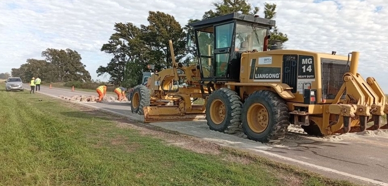 Imagen de Con una inversi&oacute;n de $16.700 millones, la Provincia lanza un ambicioso plan de reparaci&oacute;n de rutas en seis departamentos