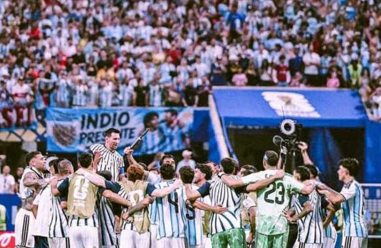 Imagen de La Selecci&oacute;n Argentina volver&aacute; a salir a escena este viernes cuando enfrente a Suiza por los cuartos de final de la Copa Mundial 2026.