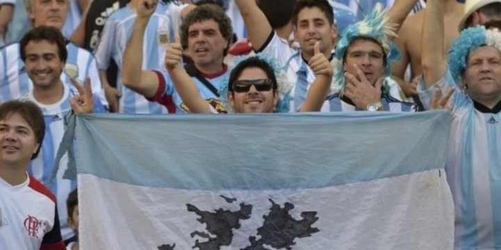 Imagen de Mundial 2026: Prohibir&aacute;n el ingreso de banderas de Malvinas y mensajes pol&iacute;ticos en el partido Argentina - Inglaterra