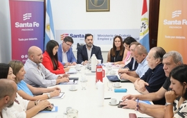 Imagen de Santa Fe reabre las paritarias con estatales y docentes para discutir los salarios del segundo semestre