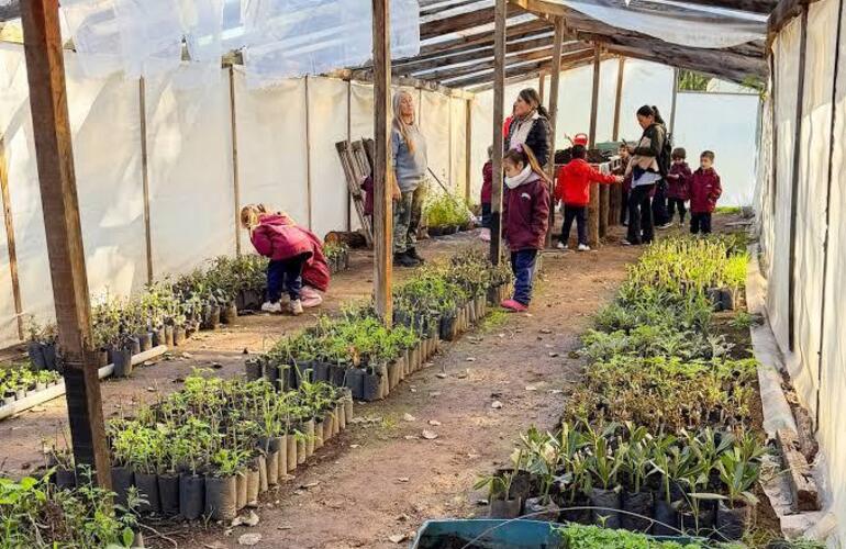 Imagen de Pueblo Esther construye un BioEspacio que unir&aacute; capacitaci&oacute;n, vivero propio y huerta familiar
