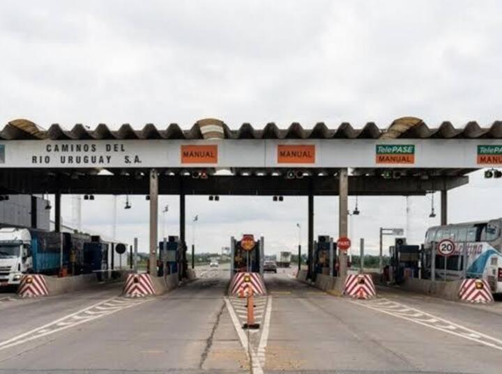 Imagen de Aumenta este martes el peaje del puente Rosario-Victoria: cu&aacute;les son las nuevas tarifas
