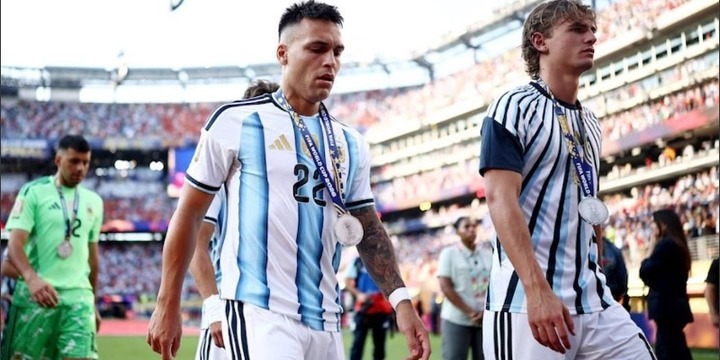 Lautaro Mart&iacute;nez no pudo ingresar en la final del Mundial.