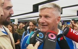 El padre de Lo Celso habl&oacute; sobre la bandera de Malvinas en el triunfo ante Inglaterra: "No lo pod&iacute;a creer, fue muy emotivo".