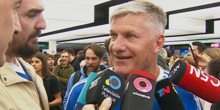 El padre de Lo Celso habló sobre la bandera de Malvinas en el triunfo ante Inglaterra: "No lo podía creer, fue muy emotivo". El padre de Lo Celso habló sobre la bandera de Malvinas en el triunfo ante Inglaterra: "No lo podía creer, fue muy emotivo".