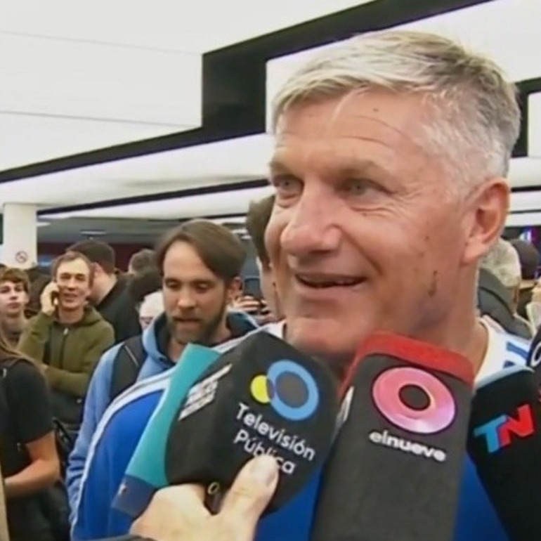 El padre de Lo Celso habl&oacute; sobre la bandera de Malvinas en el triunfo ante Inglaterra: "No lo pod&iacute;a creer, fue muy emotivo".