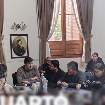 Imagen de Sin propuesta salarial, paritarias de FESTRAM pasaron a un cuarto intermedio hasta el mi&eacute;rcoles 29