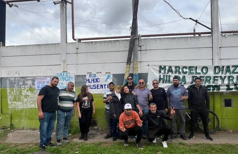 Imagen de Trabajadores despedidos de Expreso Br&iacute;o denuncian abandono gremial y reclaman respuestas tras el cierre de la empresa