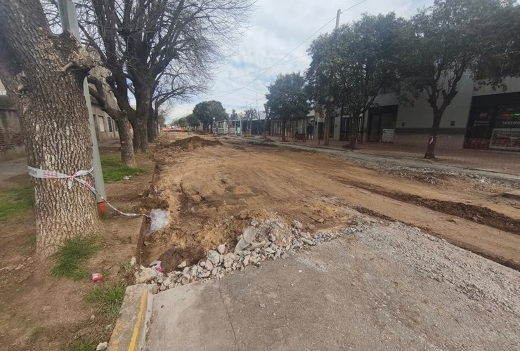 Imagen de Obras en marcha y preocupaci&oacute;n en calle Juan B. Justo: vecinos reclaman por demoras y dificultades de accesibilidad