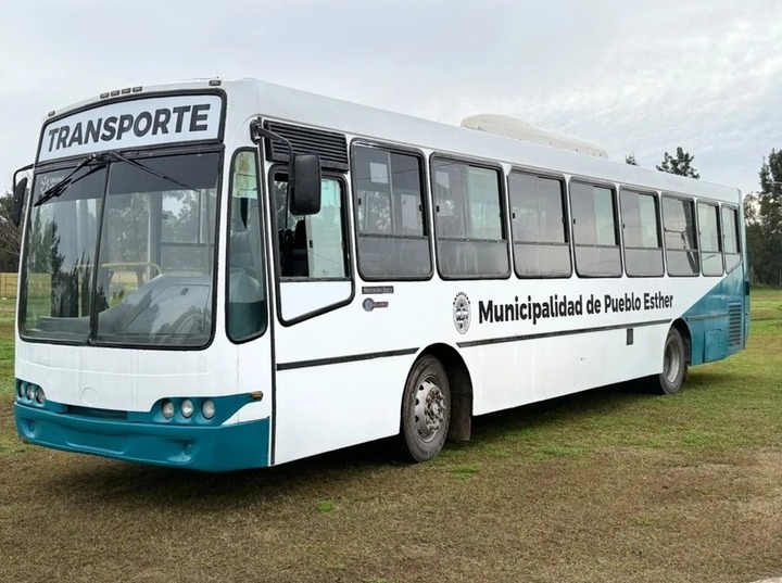 Imagen de Pueblo Esther suma transporte escolar gratuito para estudiantes secundarios