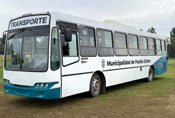 Imagen de Pueblo Esther suma transporte escolar gratuito para estudiantes secundarios