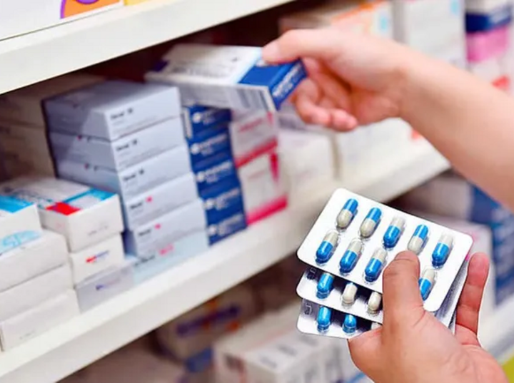 Imagen de Advertencia de la COFA sobre la desregulaci&oacute;n de medicamentos: afirman que la venta libre elimina la cobertura de las obras sociales