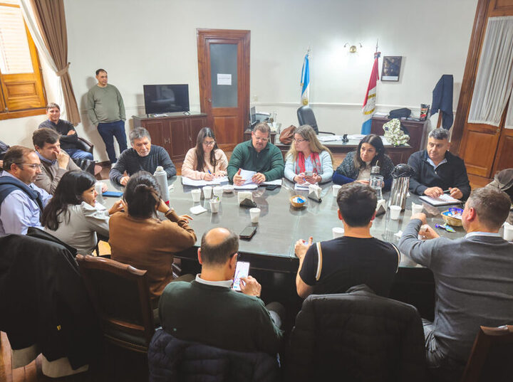Imagen de Paritarias municipales: FESTRAM cerró un aumento del 11% para el segundo semestre Imagen de Paritarias municipales: FESTRAM cerró un aumento del 11% para el segundo semestre
