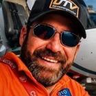Imagen de Dolor en Rosario por la muerte del piloto Matías "Ronco" Valenzuela en el helicóptero que cayó en San Juan Imagen de Dolor en Rosario por la muerte del piloto Matías "Ronco" Valenzuela en el helicóptero que cayó en San Juan