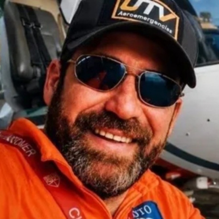 Imagen de Dolor en Rosario por la muerte del piloto Mat&iacute;as "Ronco" Valenzuela en el helic&oacute;ptero que cay&oacute; en San Juan