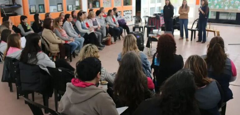 Imagen de Arroyo Seco: dictan taller sobre estrategias en autismo para docentes de Nivel Inicial