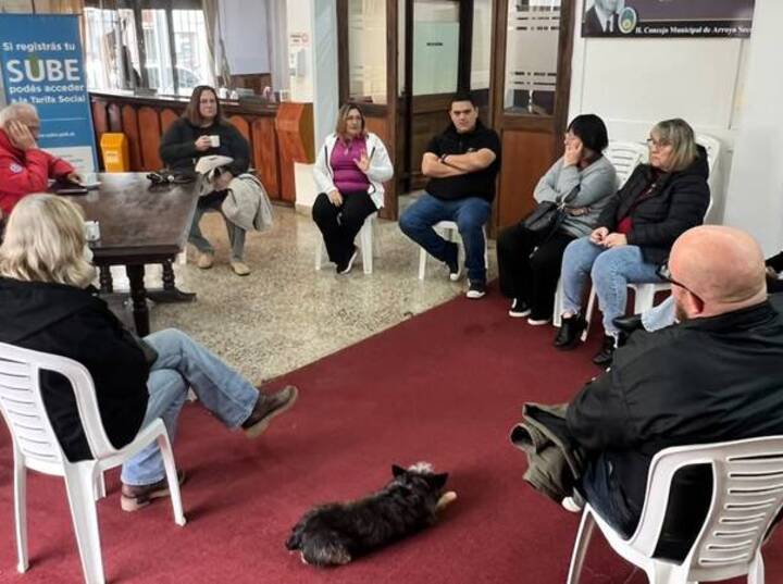 El encuentro se desarrollaba esta ma&ntilde;ana en el Legislativo local.