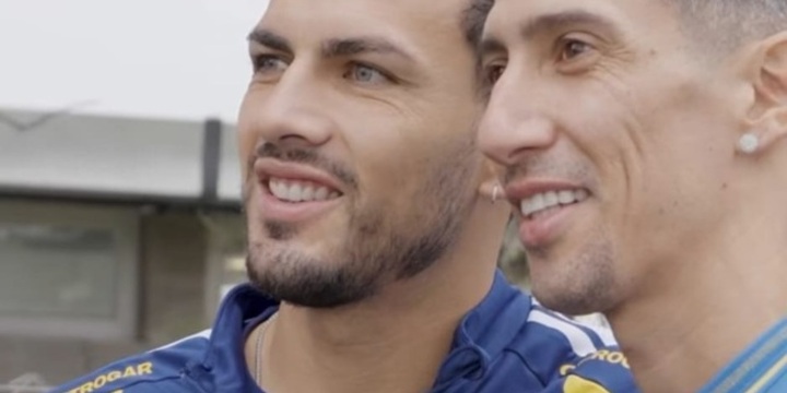 Imagen de Di Mar&iacute;a sorprendi&oacute; en la pr&aacute;ctica de Boca y protagoniz&oacute; un emotivo reencuentro con Leandro Paredes