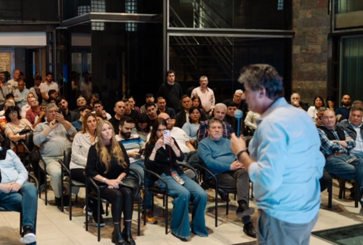 Imagen de Nizar Esper y dirigentes de La C&aacute;mpora participaron del lanzamiento de RA&Iacute;S en Santa Fe