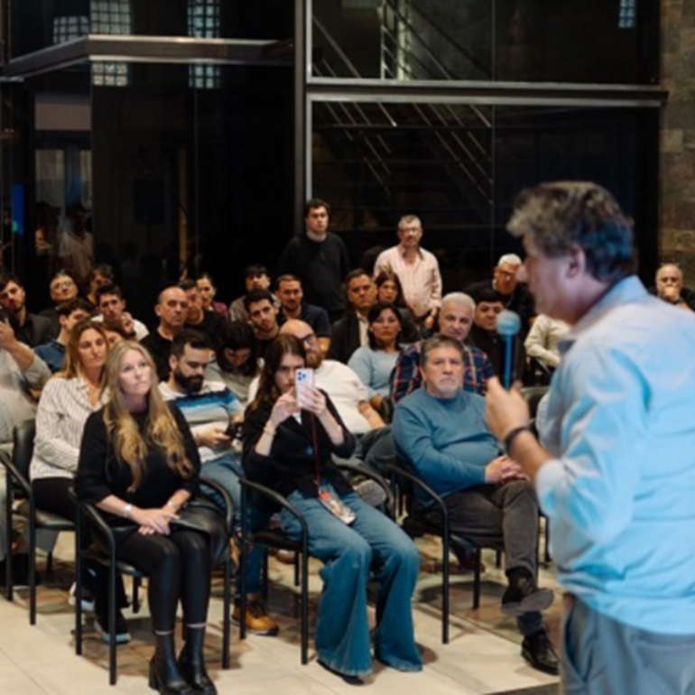 Imagen de Nizar Esper y dirigentes de La C&aacute;mpora participaron del lanzamiento de RA&Iacute;S en Santa Fe