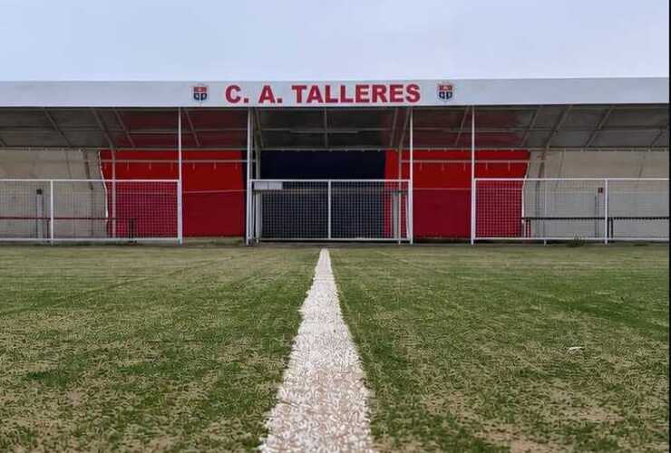 Imagen de La AHL habilit&oacute; la nueva cancha de c&eacute;sped sint&eacute;tico de Talleres, que ser&aacute; local en el Clausura Litoral D