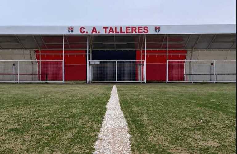 Imagen de La AHL habilit&oacute; la nueva cancha de c&eacute;sped sint&eacute;tico de Talleres, que ser&aacute; local en el Clausura Litoral D