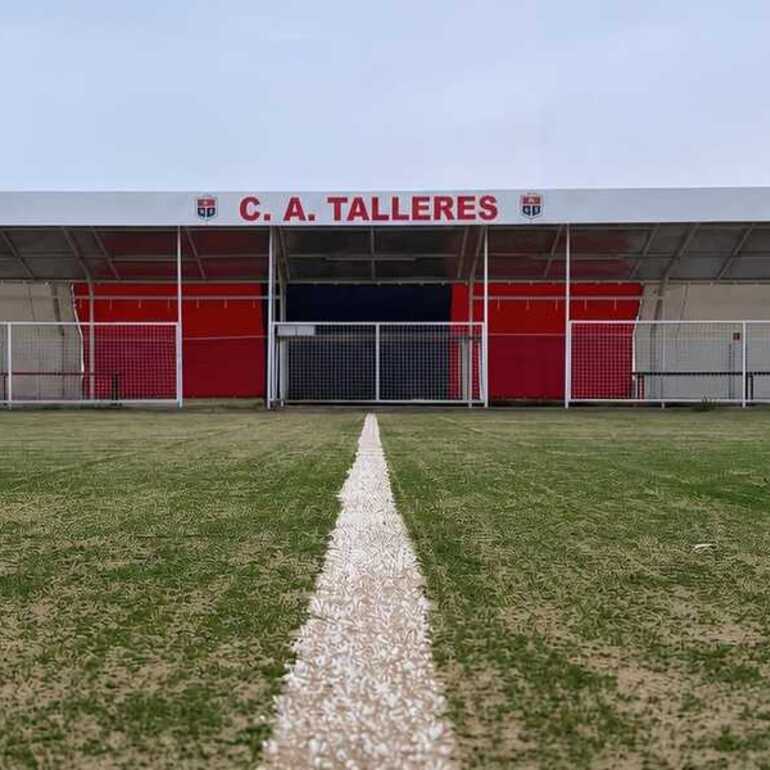 Imagen de La AHL habilit&oacute; la nueva cancha de c&eacute;sped sint&eacute;tico de Talleres, que ser&aacute; local en el Clausura Litoral D